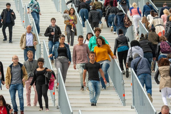 Quels sont les impacts de la musique électronique sur la culture des années 2010 ?